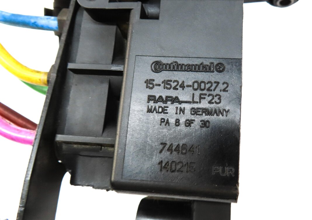 Thumbnail 5: 2010 PORSCHE PANAMERA (970 G1) AIR SUSPENSION DISTRIBUTION VALVE BLOCK