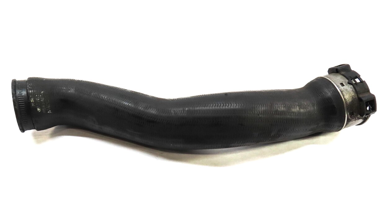 Thumbnail 2: 2010 PORSCHE PANAMERA (970 G1) 4.8L M48 TURBO ENGINE LEFT INTERCOOLER HOSE PIPE