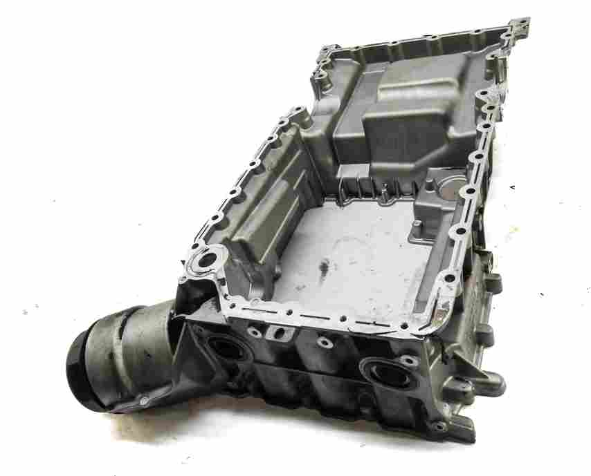 Thumbnail 5: 2010-2016 PORSCHE PANAMERA (970 G1) AWD - 4.8L V8 ENGINE UPPER OIL PAN CRADLE
