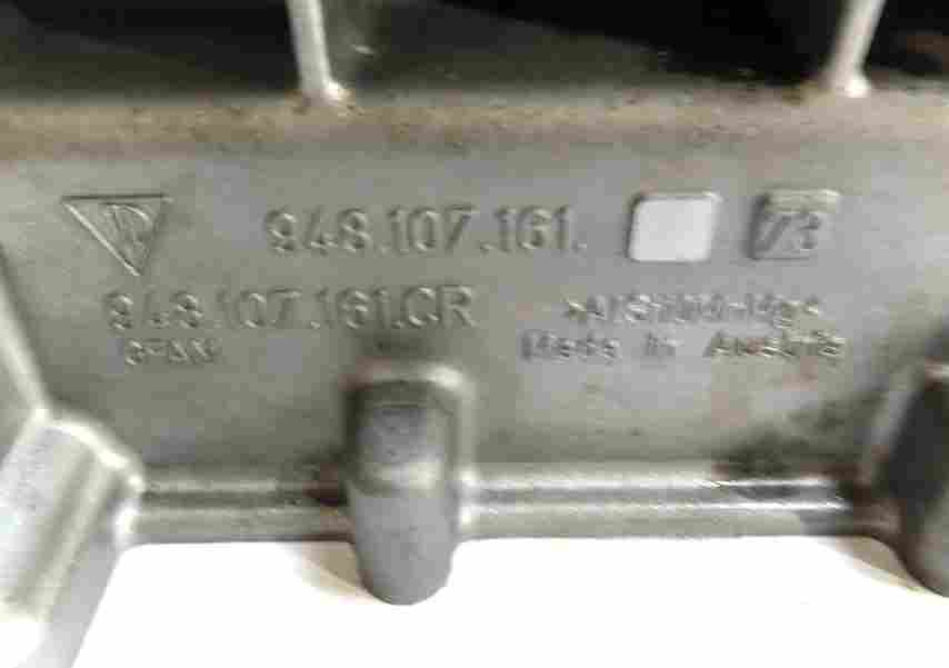 Thumbnail 6: 2010-2016 PORSCHE PANAMERA (970 G1) AWD - 4.8L V8 ENGINE UPPER OIL PAN CRADLE