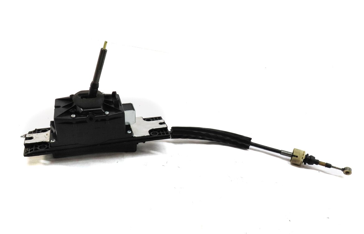 Thumbnail 2: 2010-2016 PORSCHE PANAMERA (970 G1) AUTOMATIC TRANSMISSION GEAR SHIFTER w/ CABLE