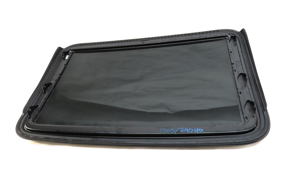 Thumbnail 5: 2017-2020 AUDI A4 (B9 8W) SUNROOF GLASS SUN ROOF GLASS WINDOW
