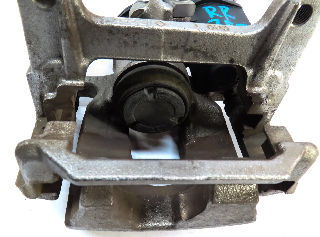 Thumbnail 6: 17-19 AUDI A4 A5 (B9 8W 8W6 F5) REAR RIGHT PASSENGER BRAKE CALIPER w/ ACTUATOR