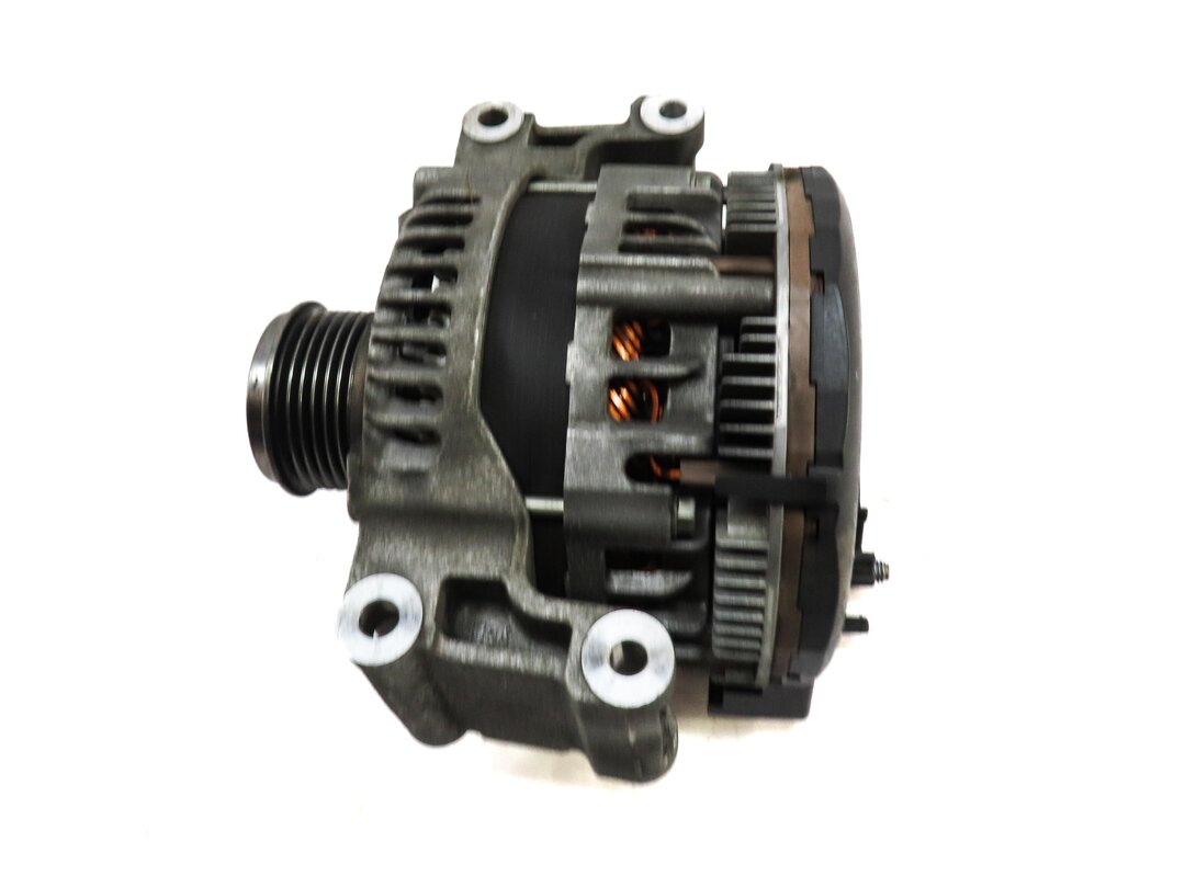 Thumbnail 3: 2017-2020 AUDI A4 / ALLROAD B9 8W 2.0L TURBO ALTERNATOR POWER GENERATOR 150 AMP