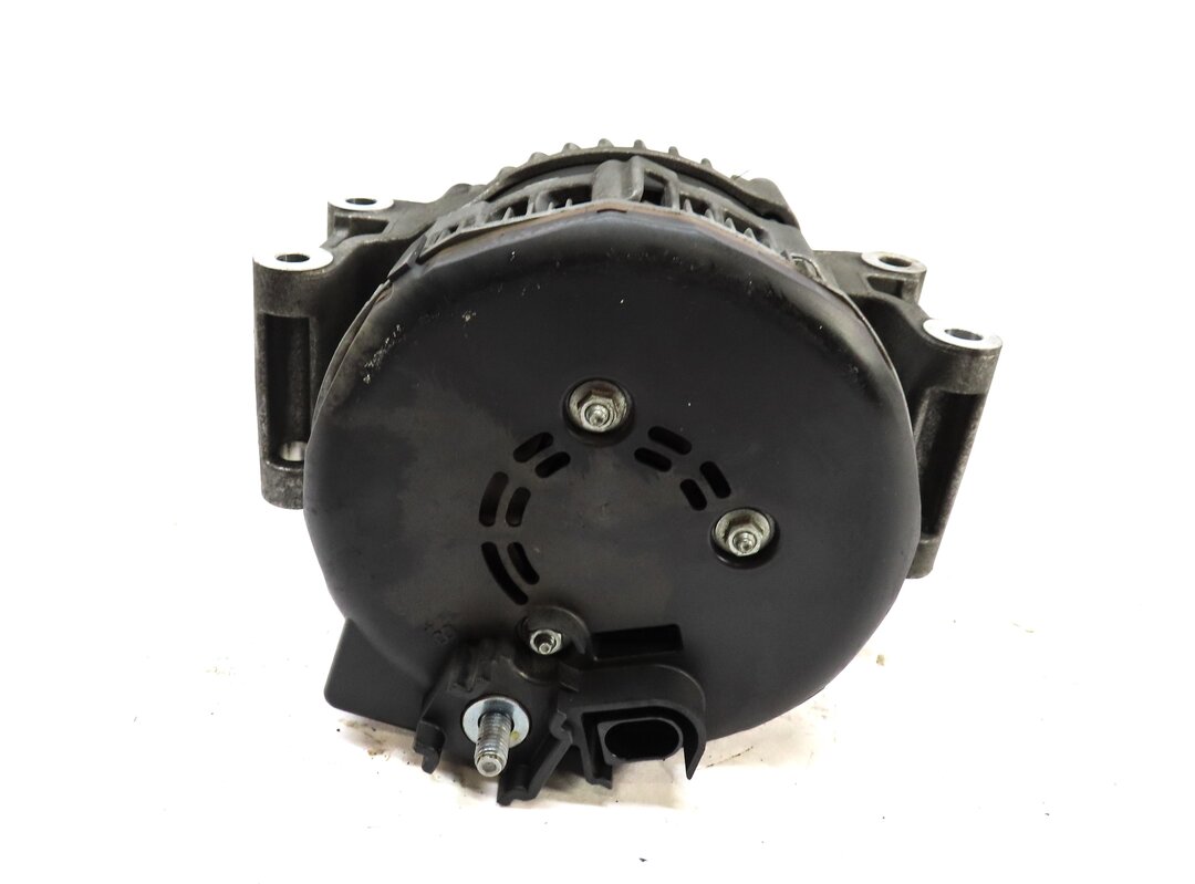 Thumbnail 4: 2017-2020 AUDI A4 / ALLROAD B9 8W 2.0L TURBO ALTERNATOR POWER GENERATOR 150 AMP