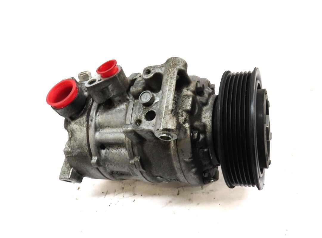 Thumbnail 2: 17-20 AUDI A4 A5 A6 (B9 F5 8W 8WS) 2.0L CYMC TURBO ENGINE A/C COMPRESSOR PUMP