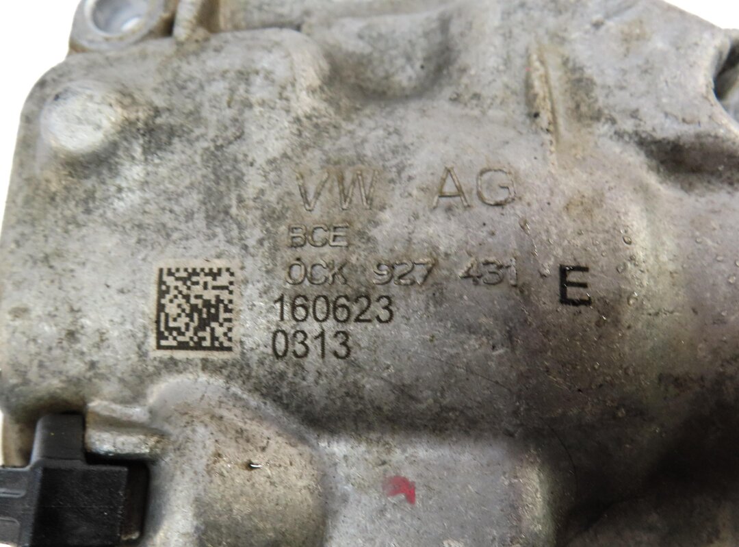Thumbnail 5: 2017 AUDI A4 (B9 8W) 2.0L AWD A/T AUTOMATIC TRANSMISSION SENSOR w/ COVER