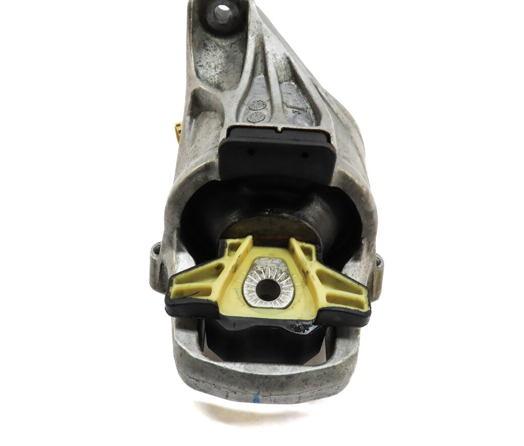 Thumbnail 2: 2017 AUDI A4 (B9 8W) 2.0L CYMC TURBO ENGINE FRONT LEFT DRIVER MOTOR MOUNT