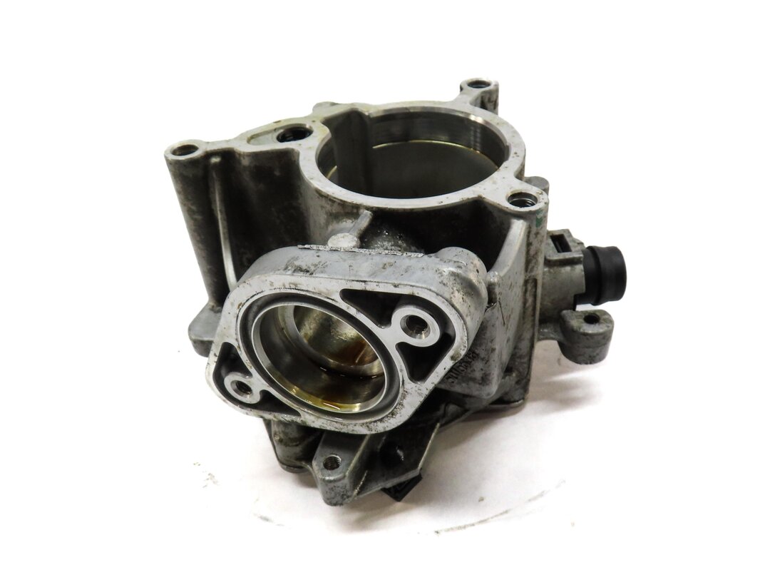 Thumbnail 2: 17-23 AUDI A3 A4 A5 A6 Q3 Q5 Q7 (9V C7 8U B8 4M FY) 2.0L TURBO BRAKE VACUUM PUMP