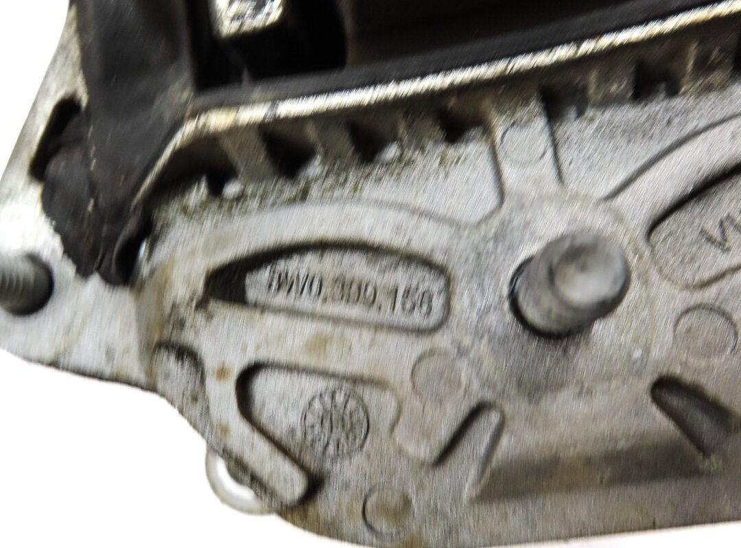 Thumbnail 6: 2017 AUDI A4 (B9 8W) 2.0L TURBO AWD CENTER TRANSMISSION MOUNT MOUNTING BRACKET