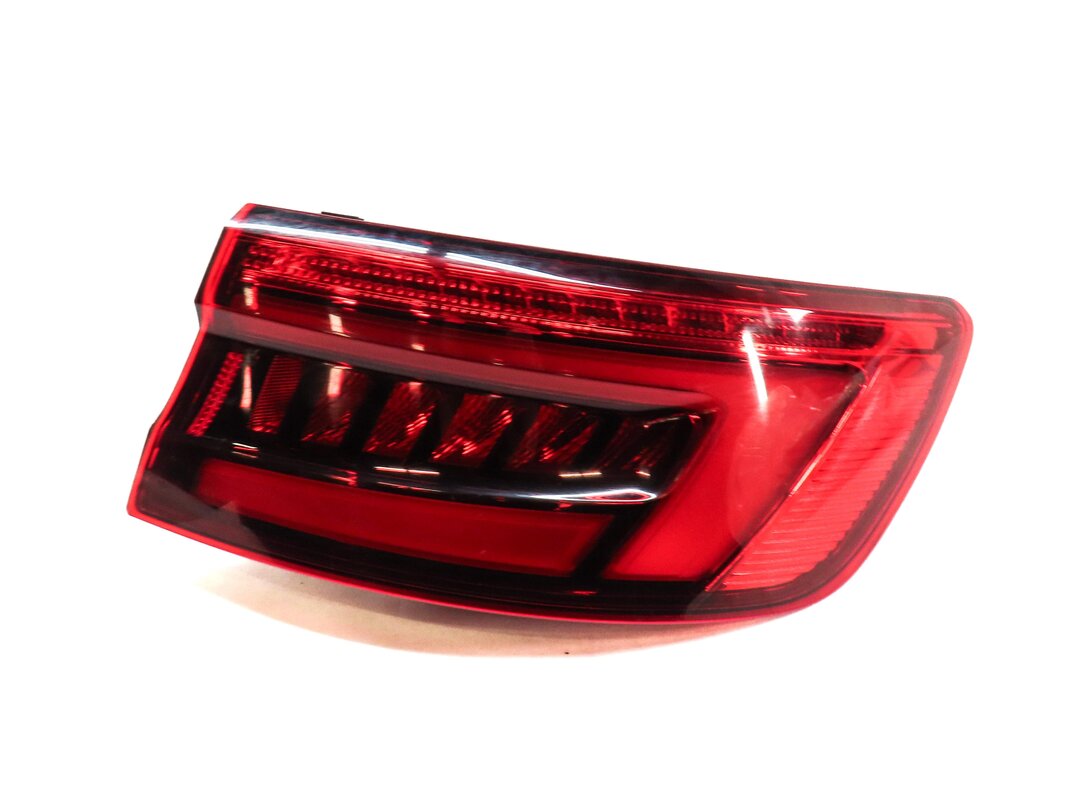 2017-2019 AUDI A4 (B9 8W) RIGHT PASSENGER OUTER LED TAILLIGHT BRAKE LIGHT LAMP