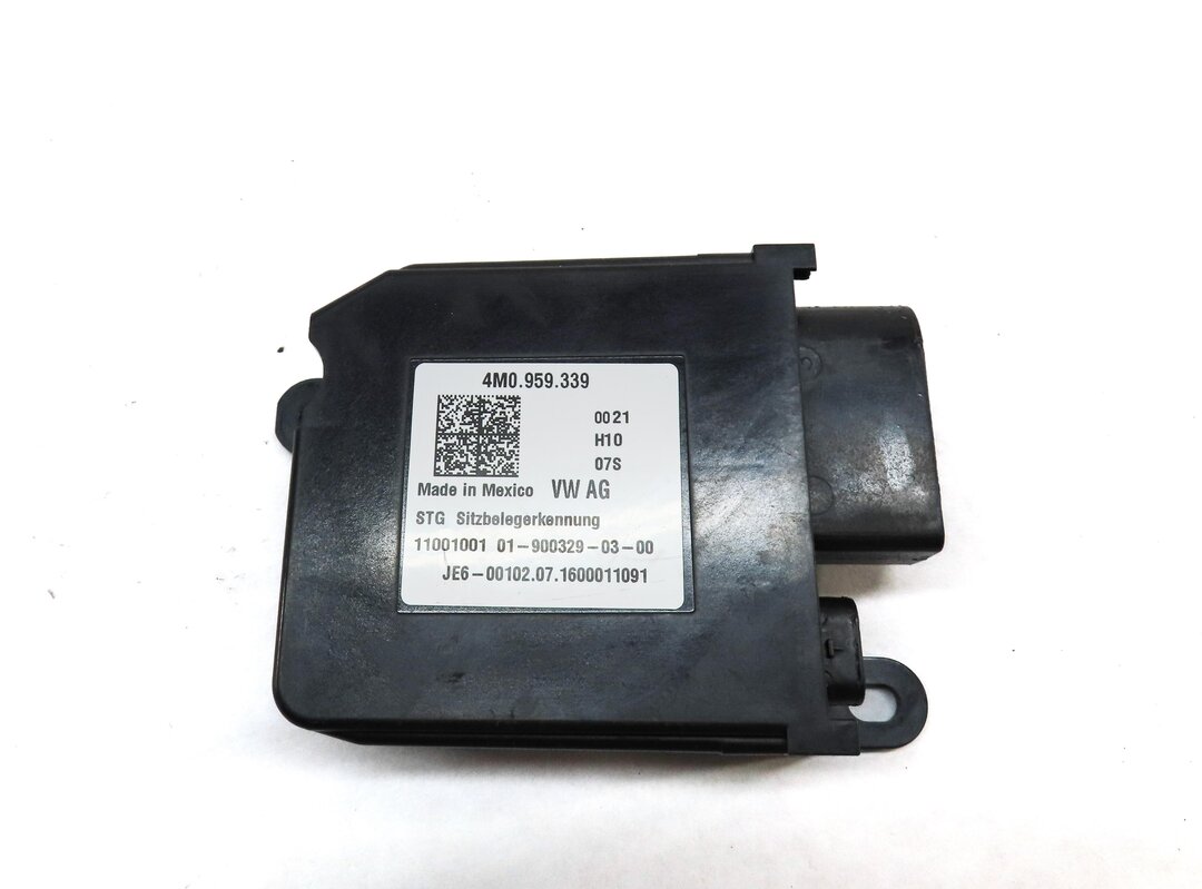 Thumbnail 2: 2017 AUDI A4 (B9 8W) FRONT RIGHT PASSENGER SEAT OCCUPANCY WEIGHT SENSOR MODULE