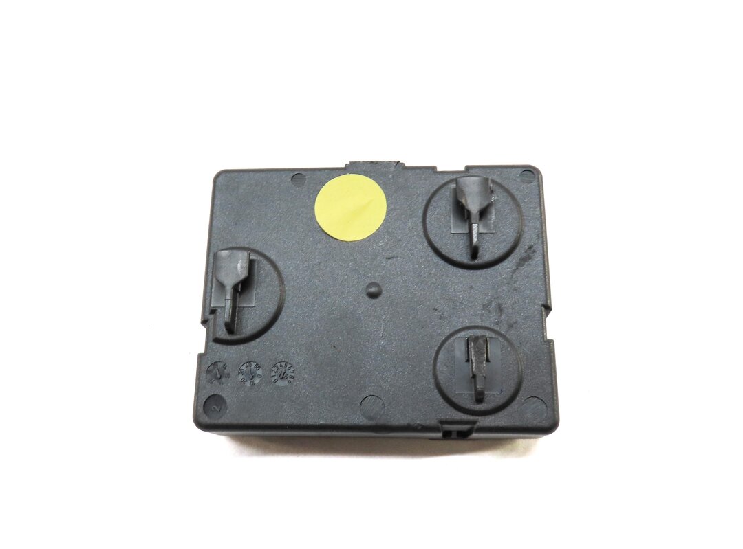 Thumbnail 2: 2017 AUDI A4 (B9 8W) SUNROOF SUN ROOF CONTROL MODULE