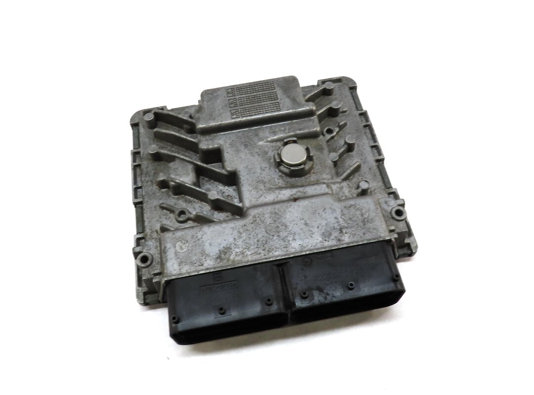 Thumbnail 1: 2017 AUDI A4 (B9 8W) 2.0L CYMC TURBO ENGINE CONTROL MODULE ECM