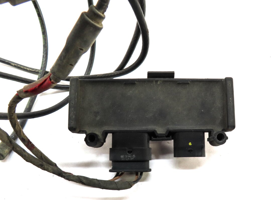 Thumbnail 2: 2017 AUDI A4 (B9 8W) REAR TRUNK EASY OPEN KICK PANEL SENSOR w/ ANTENNA