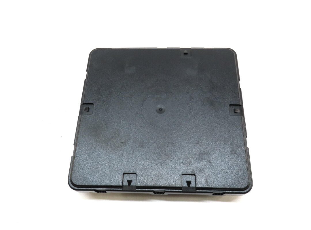 Thumbnail 2: 2017-2019 AUDI A4 (B9 8W) BODY CONTROL MODULE BCM BCM2