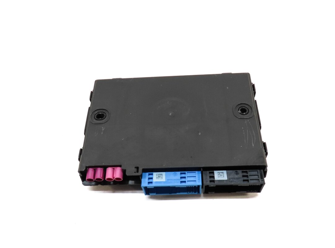 Thumbnail 2: 2017 AUDI A4 (B9 8W) GATEWAY INTERFACE CONTROL MODULE