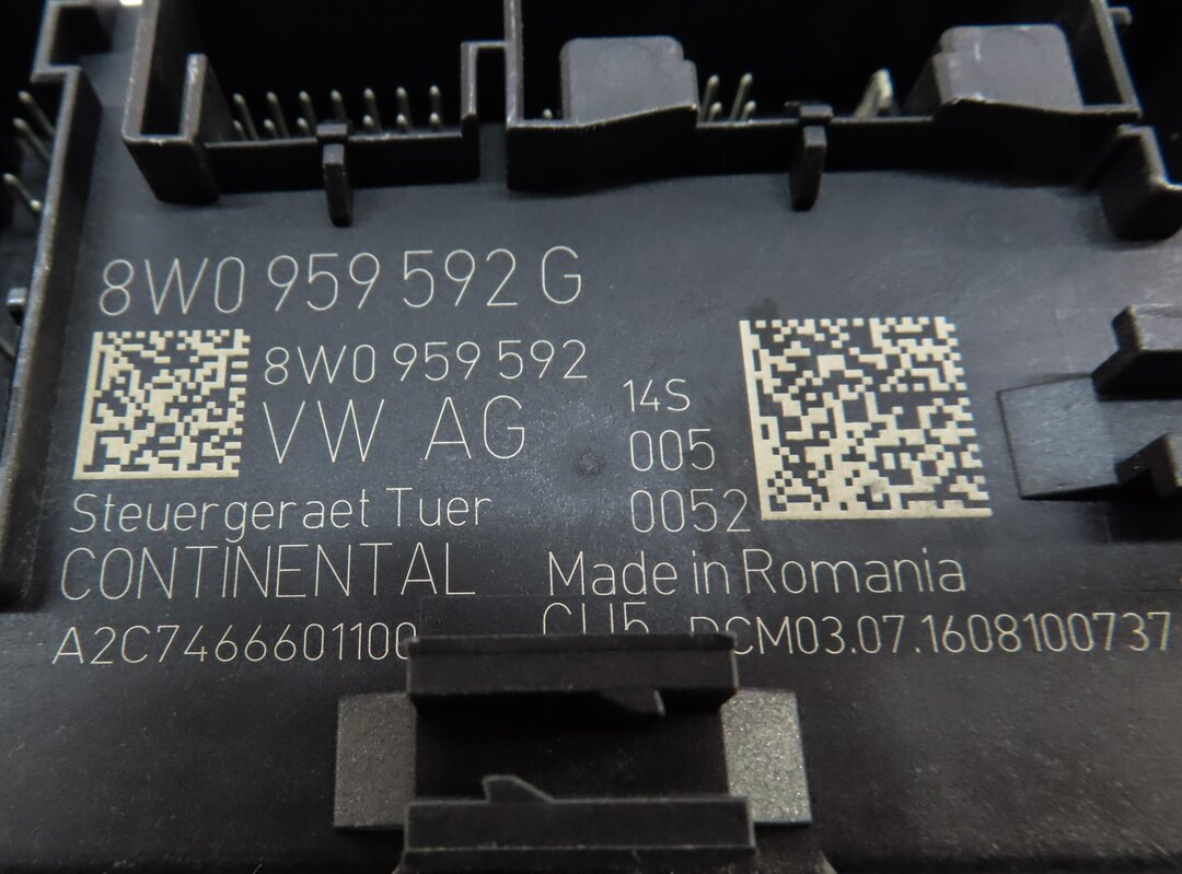 Thumbnail 4: 2017 AUDI A4 (B9 8W) FRONT RIGHT PASSENGER DOOR CONTROL MODULE