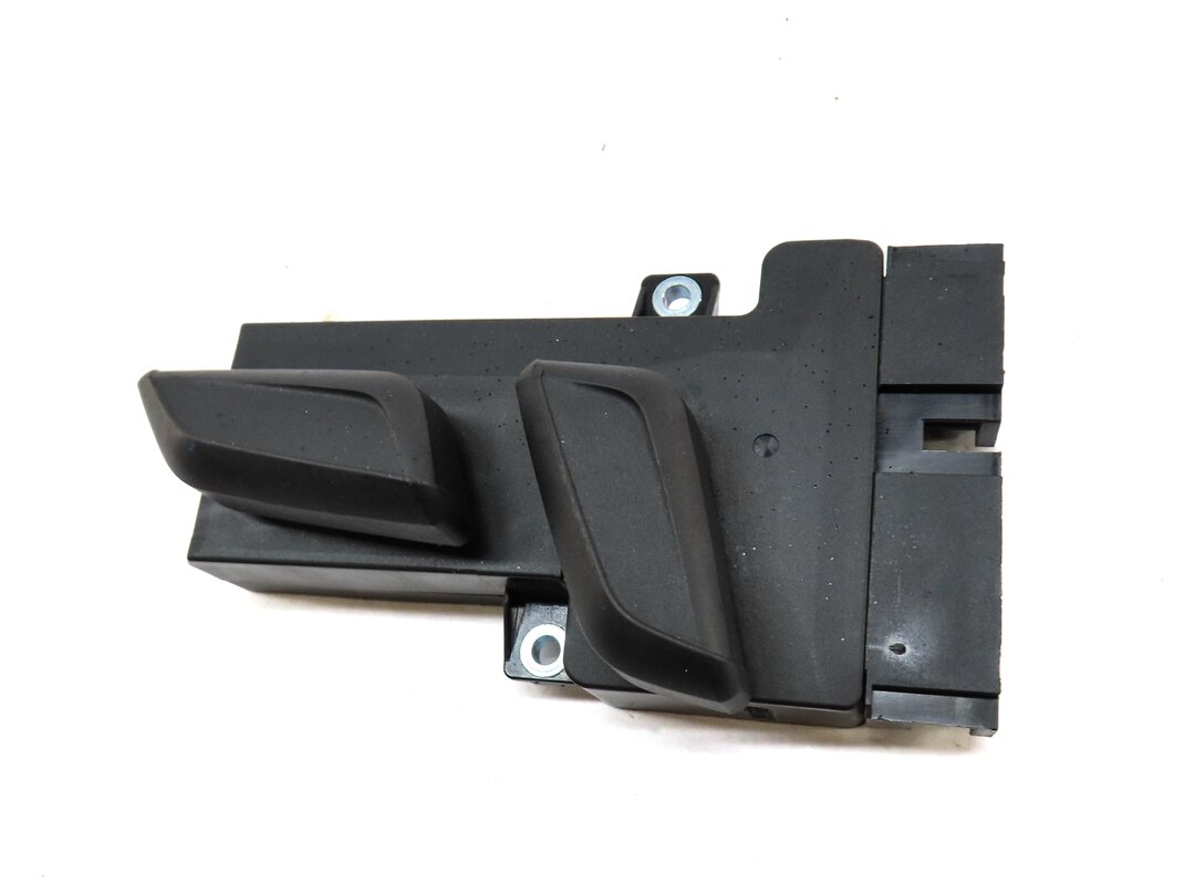 Thumbnail 7: 2017 AUDI A4 (B9 8W) FRONT RIGHT PASSENGER SEAT ADJUSTMENT SWITCH LUMBAR (BLACK)