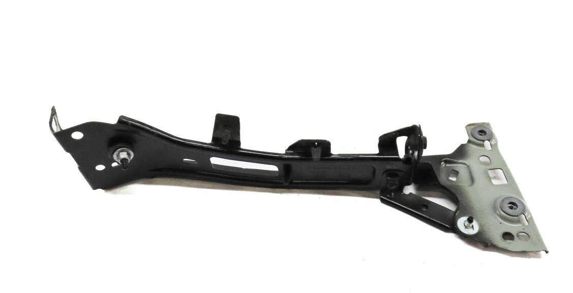Thumbnail 3: 2017 AUDI A4 (B9 8W) FRONT RIGHT PASSENGER FENDER MOUNT MOUNTING BRACKET