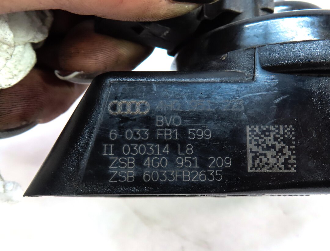 Thumbnail 4: 2012-2020 AUDI A6 S6 A7 S7 RS7 A8 S8 (C7 D4) HIGH & LOW TONE SAFETY HORN SET-2