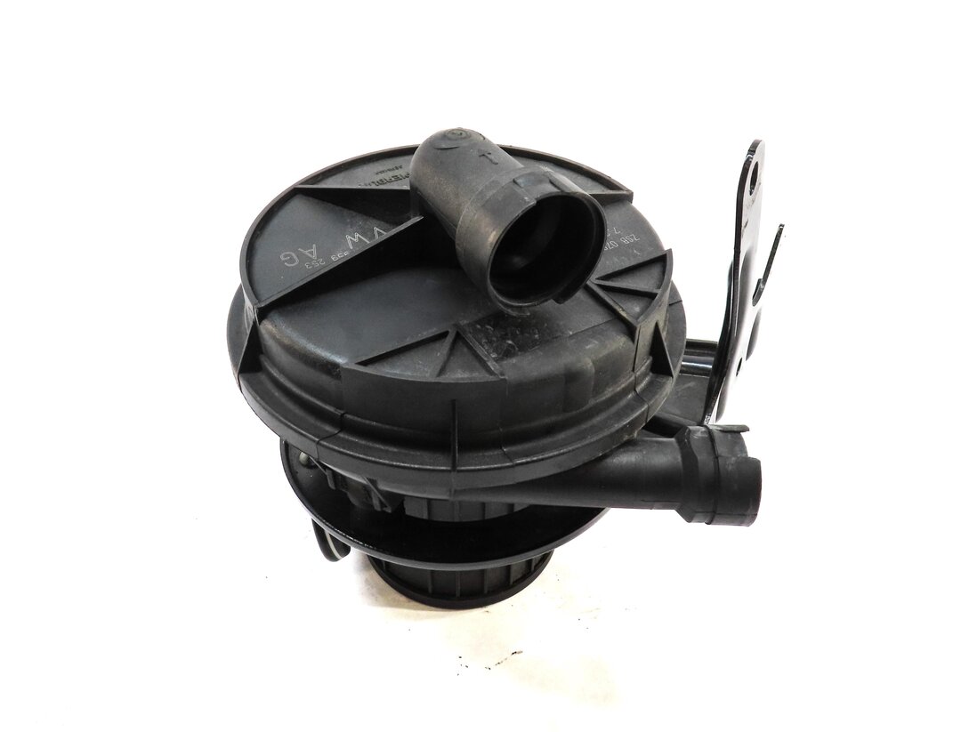 Thumbnail 2: 2014-2019 AUDI A6 A7 Q5 Q7 SQ5 (C7 4G8 4M B8 8R) 3.0L ENGINE AIR INJECTION PUMP