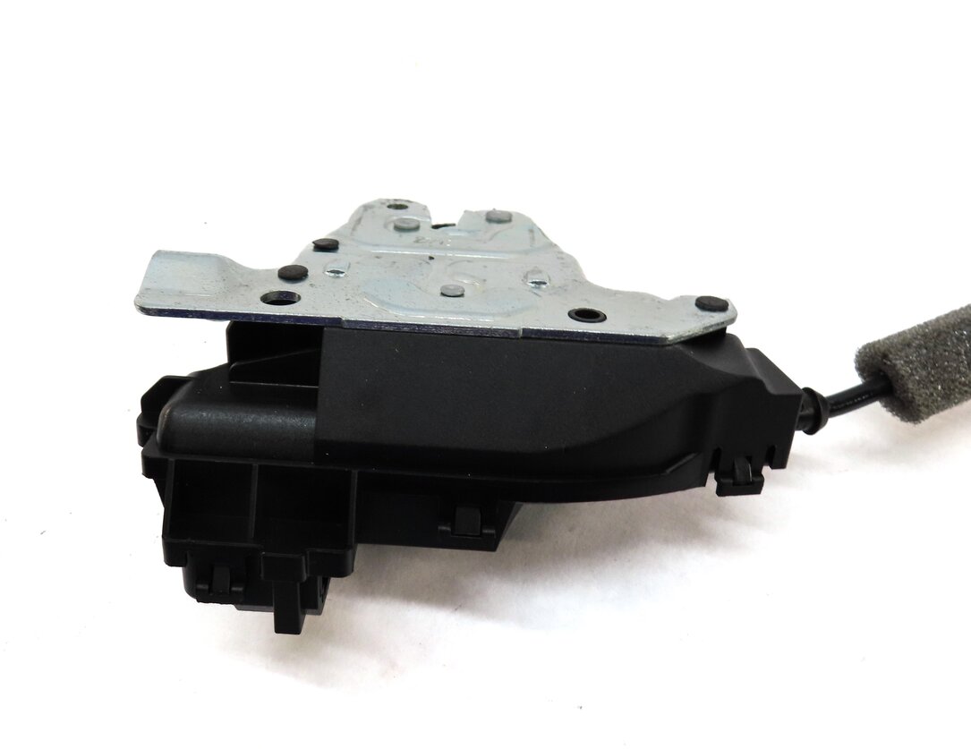 Thumbnail 4: 2013 MERCEDES C CLASS SEDAN (W04) REAR HATCH TAILGATE TRUNK LOCK LATCH w/ CABLE