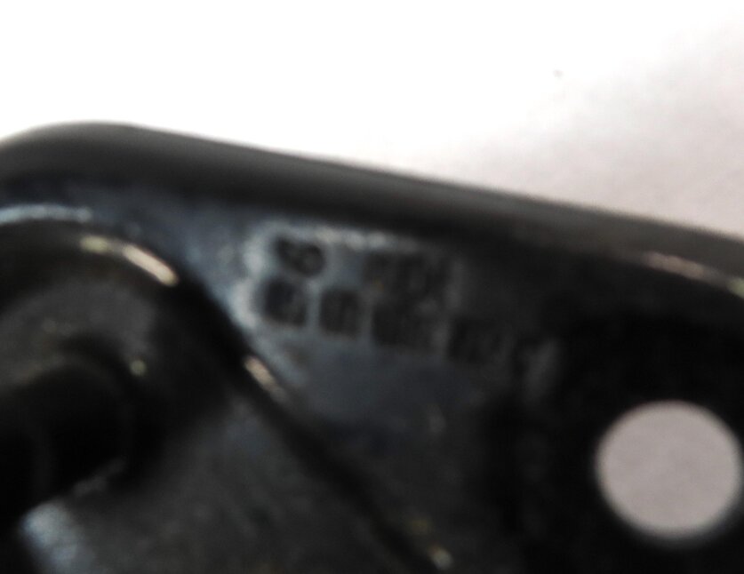 Thumbnail 5: 2013 MERCEDES C CLASS SEDAN (W04) SAFETY CATCH HOOK & RELEASE LEVER STRIKER SET