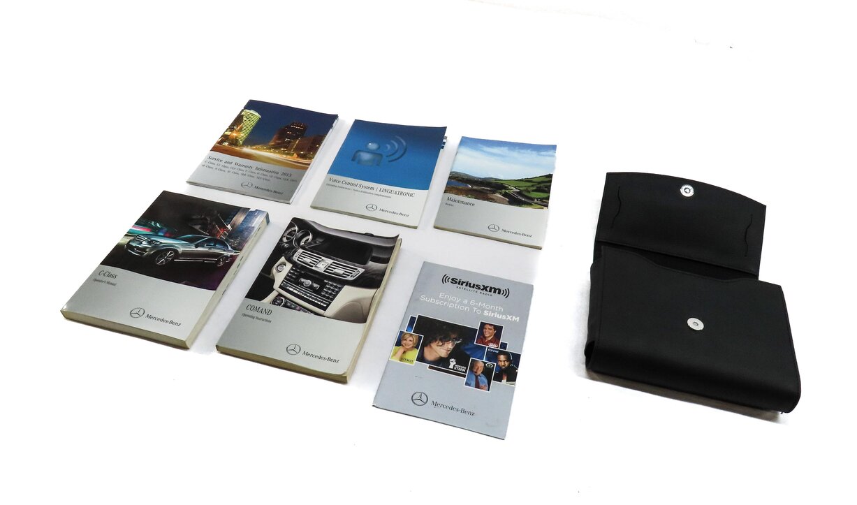 2013 MERCEDES C CLASS SEDAN (W04) OWNERS MANUAL BOOKLET SET 6 w/ CARRYING CASE