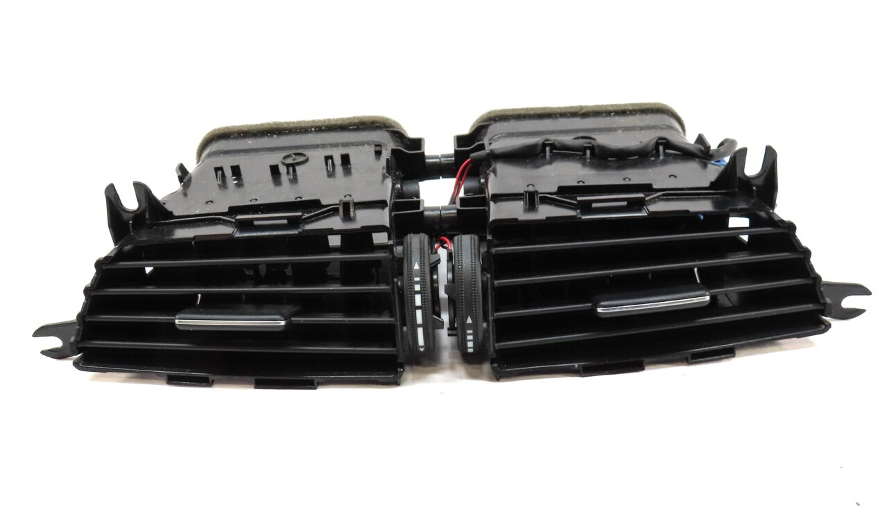 Thumbnail 2: 2013 MERCEDES C CLASS SEDAN (W04) FRONT CENTER DASH HVAC A/C HEATER AIR VENT