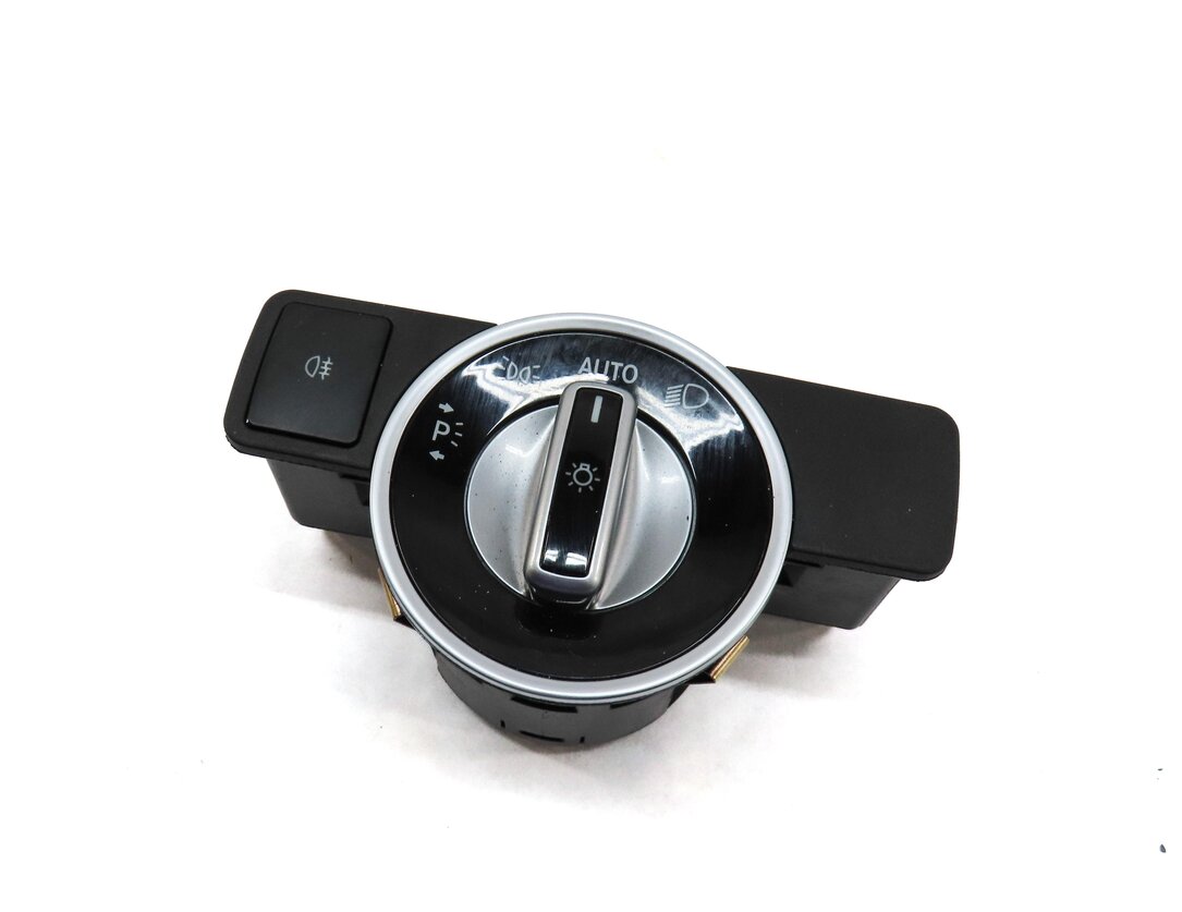 2008-2015 MERCEDES C-CLASS (W204) 15-21 C63 AMG (W205) HEADLIGHT SWITCH CONTROL