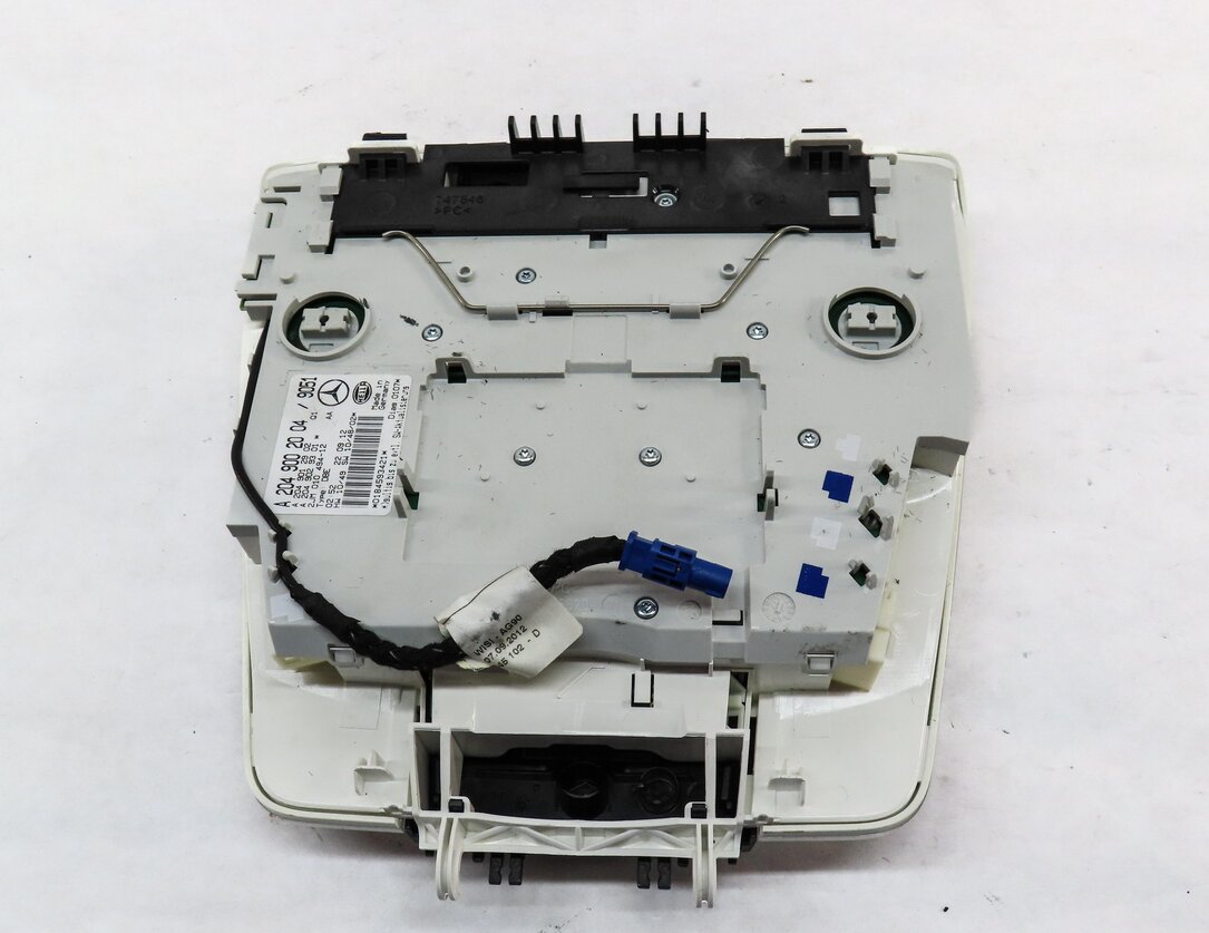Thumbnail 5: 2013 MERCEDES C CLASS SEDAN (W04) FRONT CENTER ROOF DOME LIGHT MAP READING LIGHT