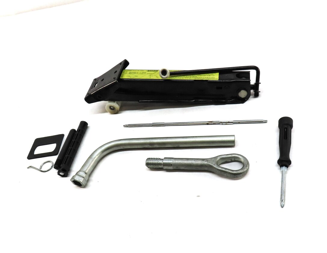 Thumbnail 2: 2012-2018 AUDI A6 S6 A7 S7 RS7 (C7) SPARE TIRE WHEEL SCISSOR JACK w/ TOOL KIT