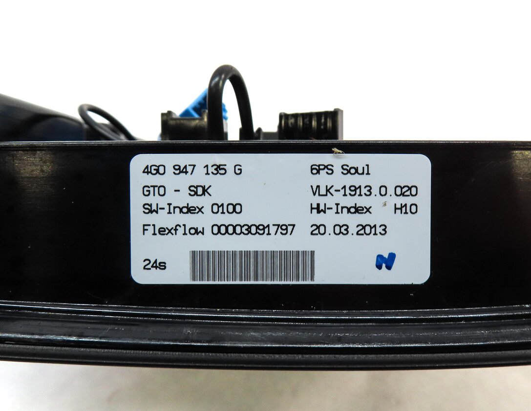 Thumbnail 7: 2013 AUDI S7 (C7) FRONT CENTER ROOF DOMELIGHT DOME LIGHT LAMP & SWITCHES (BLACK)