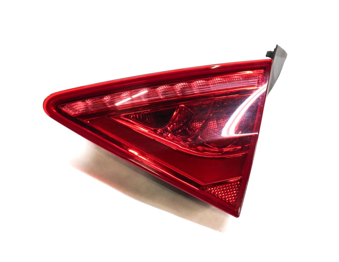 Thumbnail 3: 2012-2015 AUDI A7 S7 (C7 4G8) REAR RIGHT INNER TRUNK TAILLIGHT LIGHT LAMP (LED)