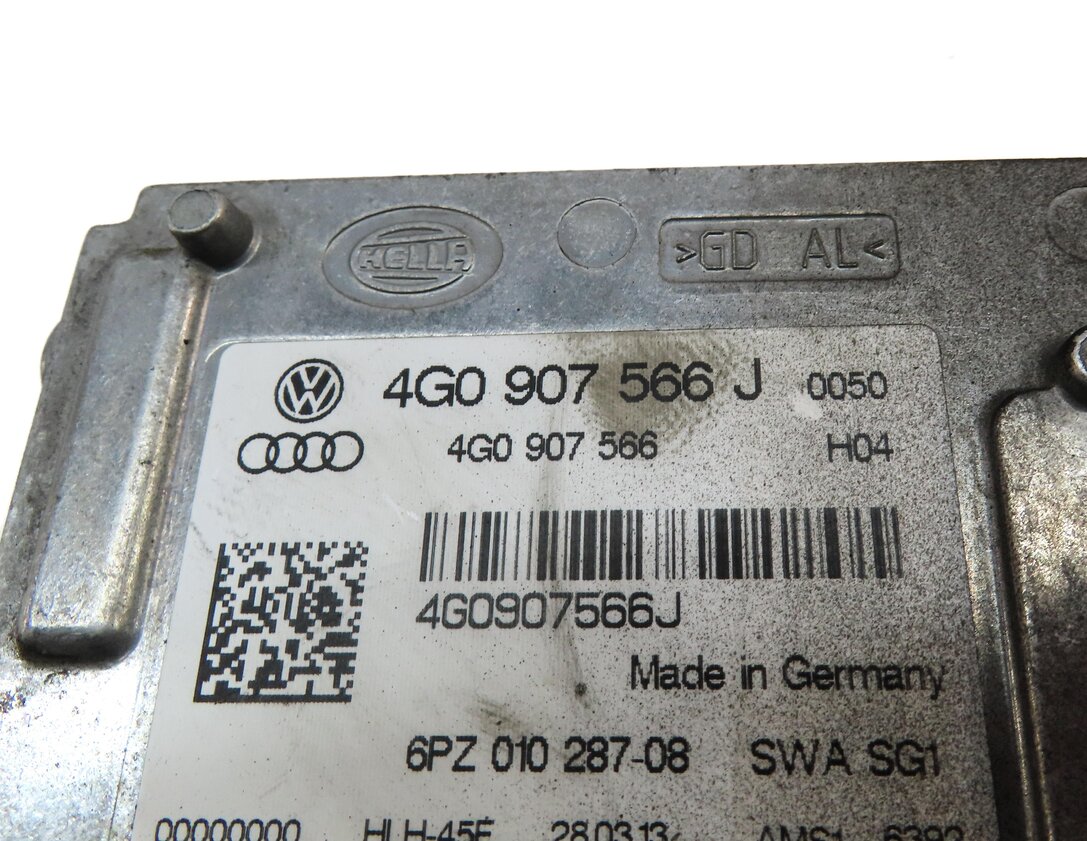Thumbnail 4: 2012-2015 AUDI A7 S7 RS7 (C7 4G8) BLIND SPOT ALERT CONTROL MODULE (MASTER)