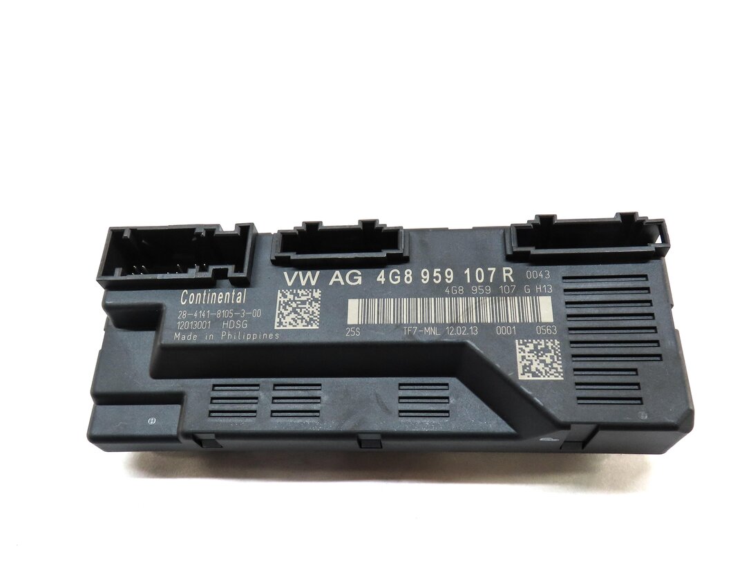 Thumbnail 2: 2012-2015 AUDI A6 S6 A7 S7 RS7 A8 (C7 D4) ADAPTIVE CRUISE CONTROL MODULE