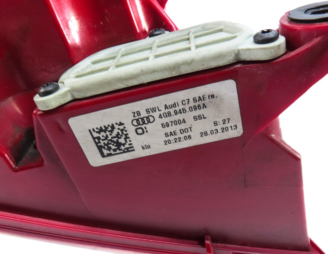 Thumbnail 5: 2012-2015 AUDI A7 S7 (C7 4G8) REAR RIGHT OUTER TAILLIGHT BRAKE LIGHT LAMP (LED)