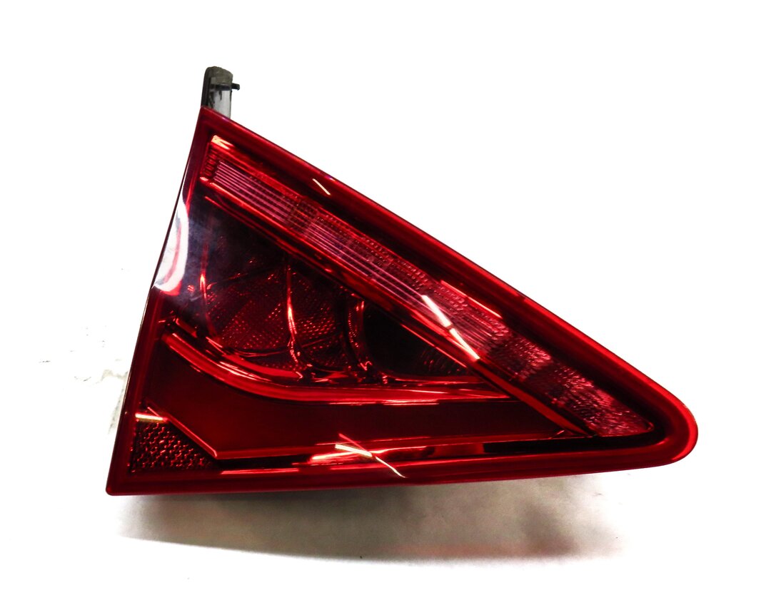 12-15 AUDI A7 S7 C7 4G8 REAR LEFT DRIVER INNER TRUNK TAILLIGHT LIGHT LAMP (LED)