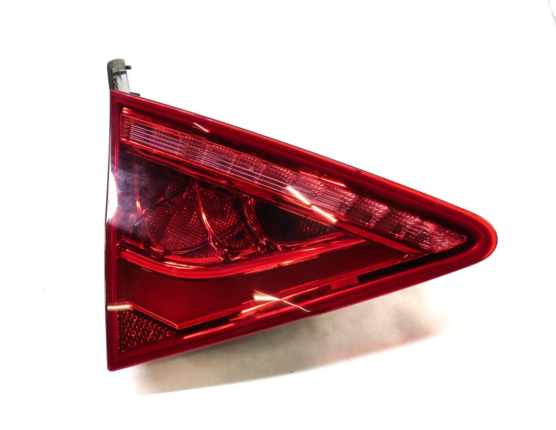 Thumbnail 3: 12-15 AUDI A7 S7 C7 4G8 REAR LEFT DRIVER INNER TRUNK TAILLIGHT LIGHT LAMP (LED)
