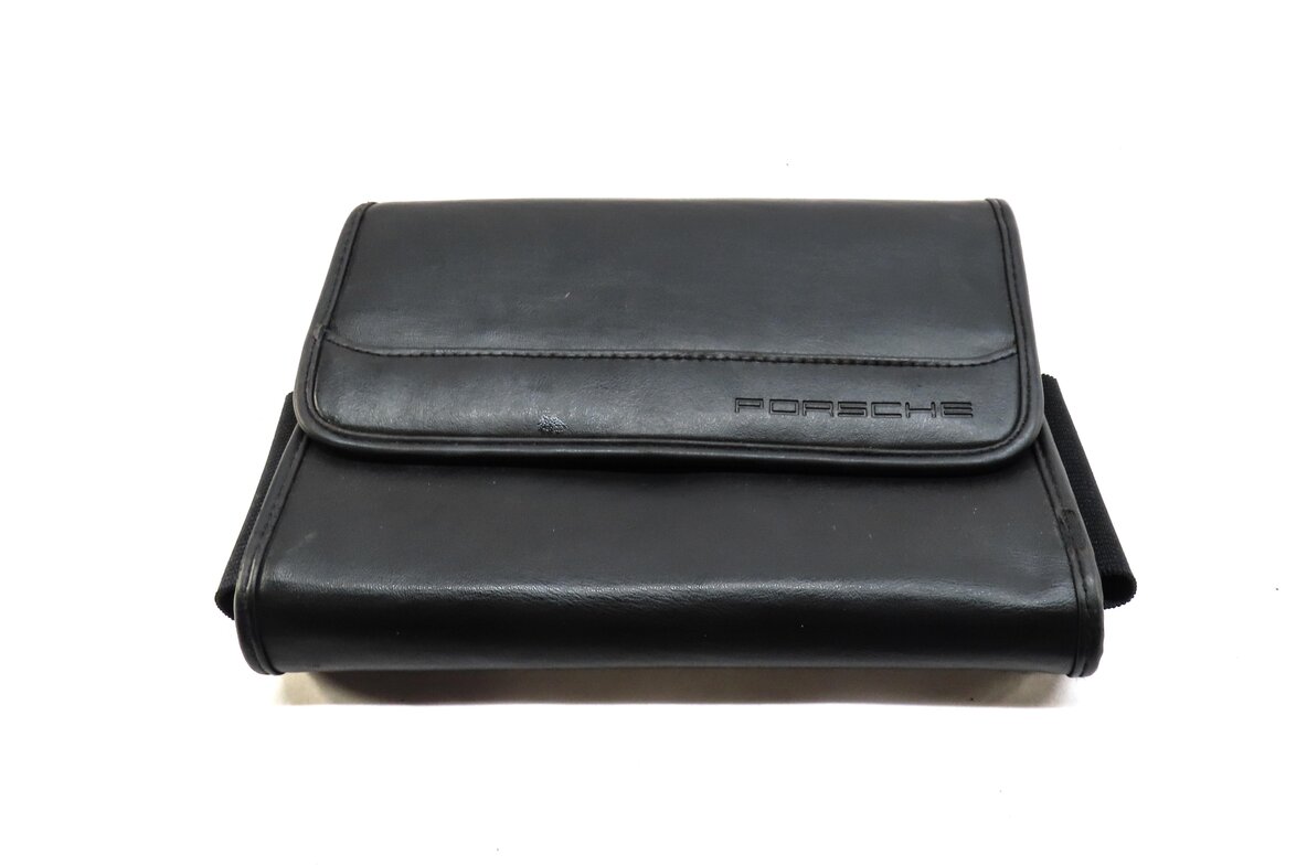 Thumbnail 13: 2006 PORSCHE CAYENNE (955) OWNERS MANUAL BOOKLET SET 8 w/ CARRYING CASE