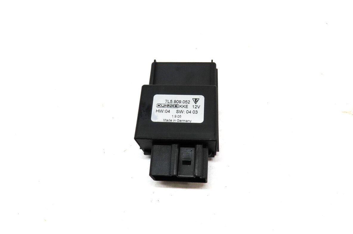 Thumbnail 3: 2006 PORSCHE CAYENNE (955) REARVIEW REAR VIEW CAMERA CONTROL MODULE 7L5909052