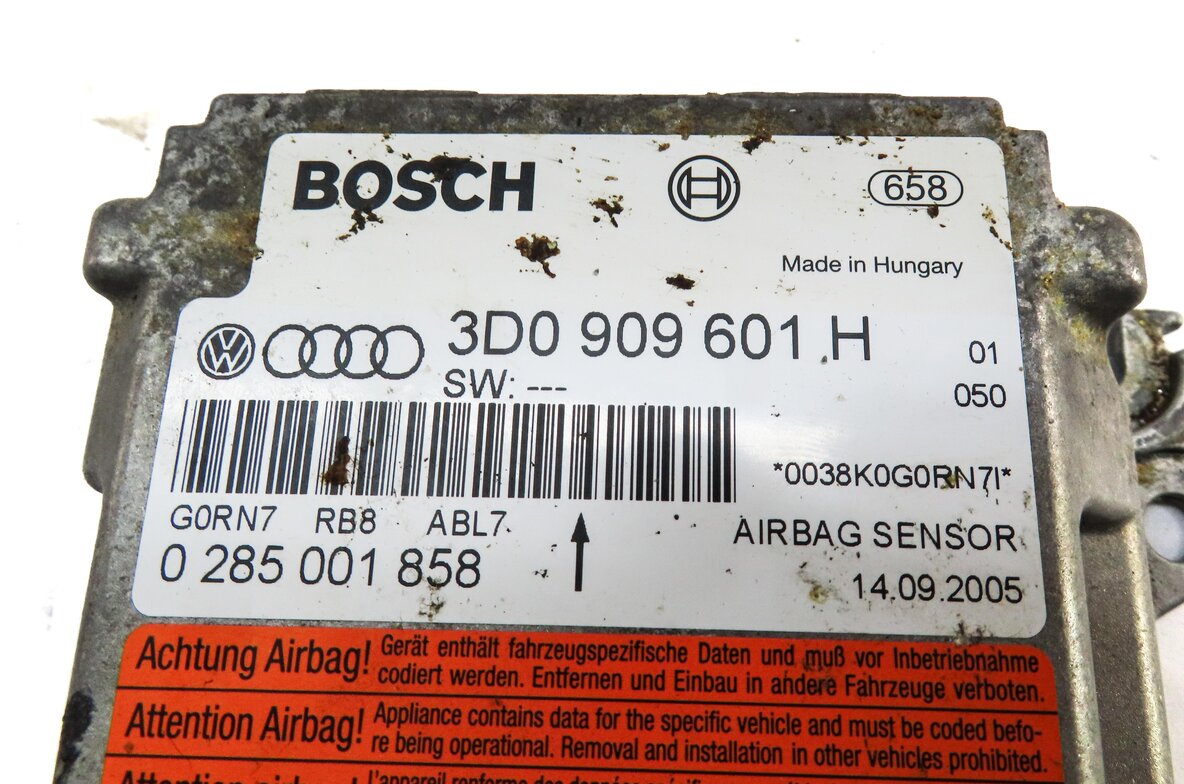 Thumbnail 4: 2006 PORSCHE CAYENNE (955) SRS BAG CONTROL MODULE COMPUTER