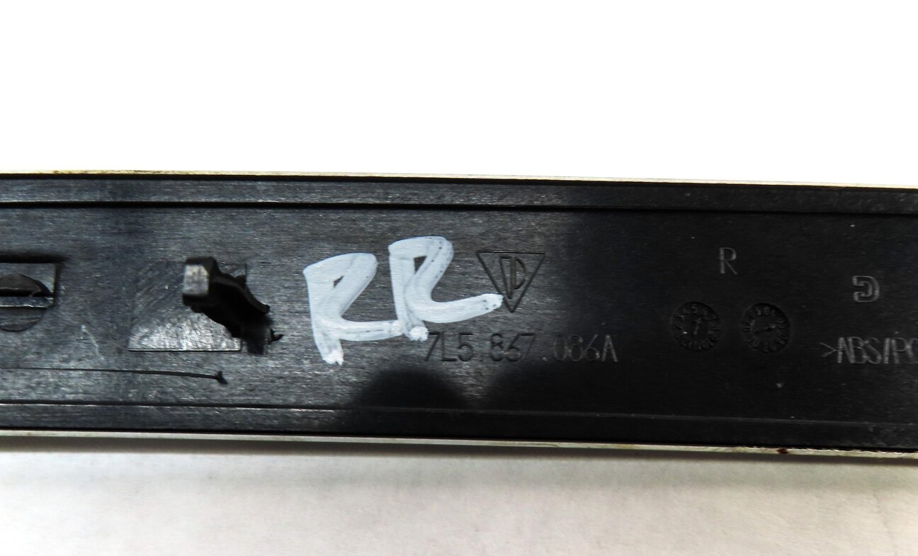 Thumbnail 18: 2006 PORSCHE CAYENNE (955) FRONT REAR LEFT RIGHT DOOR DASH ALUMINUM TRIM SET 10