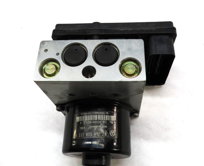 Thumbnail 3: 2005-2006 PORSCHE CAYENNE (955) ABS ANTI LOCK BRAKE PUMP w/ MODULE