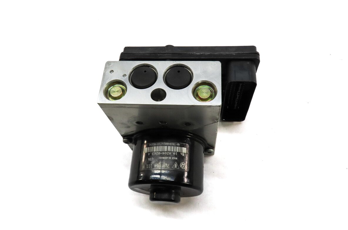 Thumbnail 4: 2005-2006 PORSCHE CAYENNE (955) ABS ANTI LOCK BRAKE PUMP w/ MODULE