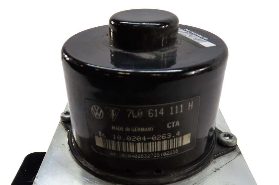 Thumbnail 7: 2005-2006 PORSCHE CAYENNE (955) ABS ANTI LOCK BRAKE PUMP w/ MODULE
