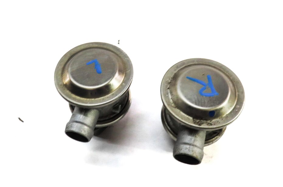 2006 PORSCHE CAYENNE 955 4.5L TURBO M48 ENGINE EGR CHECK VALVE SET 2 94811320351