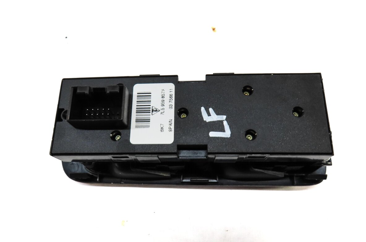 Thumbnail 5: 2003-2010 PORSCHE CAYENNE (955 957) LEFT FRONT DRIVER DOOR WINDOW SWITCH (BLACK)