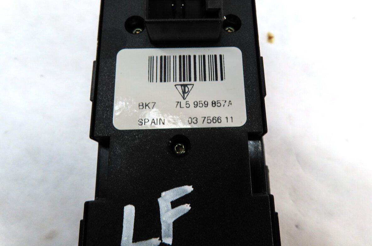 Thumbnail 6: 2003-2010 PORSCHE CAYENNE (955 957) LEFT FRONT DRIVER DOOR WINDOW SWITCH (BLACK)